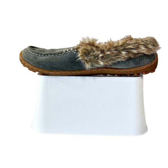 Columbia Furry Slippers 8.5 Rubber Grip Soles Comfy Cozy Warm Winter Footwear - Picture 4 of 6